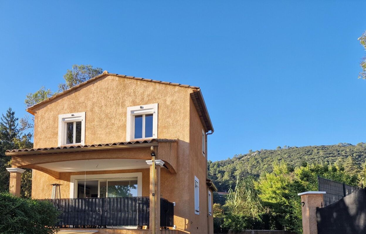 maison 5 pièces 162 m2 à vendre à Méounes-Lès-Montrieux (83136)