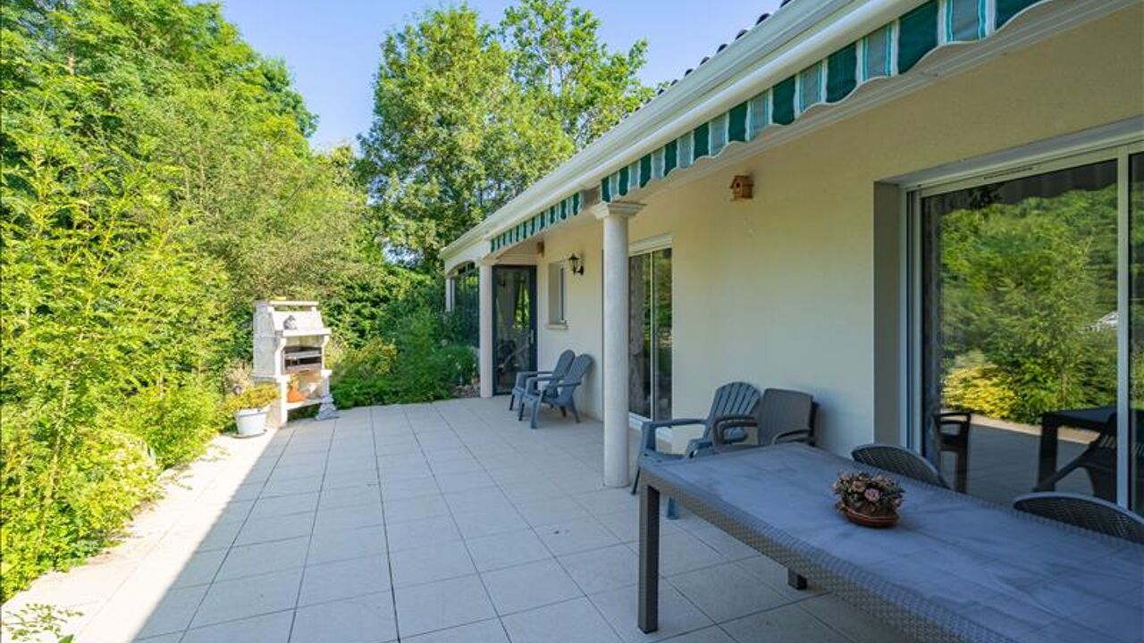 maison 5 pièces 115 m2 à vendre à Saint-Sulpice-de-Royan (17200)