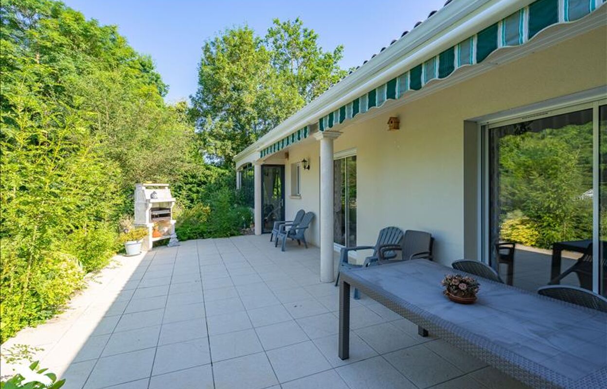 maison 5 pièces 115 m2 à vendre à Saint-Sulpice-de-Royan (17200)