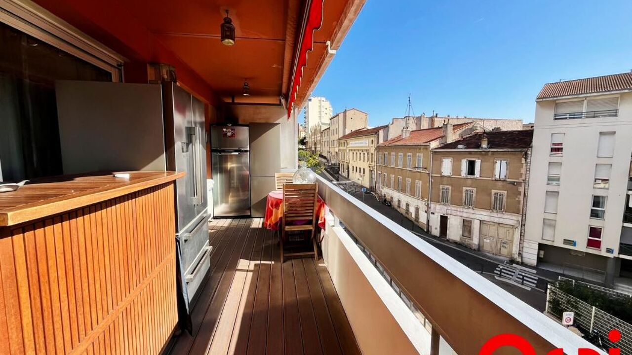 appartement 3 pièces 70 m2 à vendre à Marseille 2 (13002)