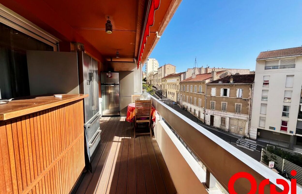 appartement 3 pièces 70 m2 à vendre à Marseille 2 (13002)