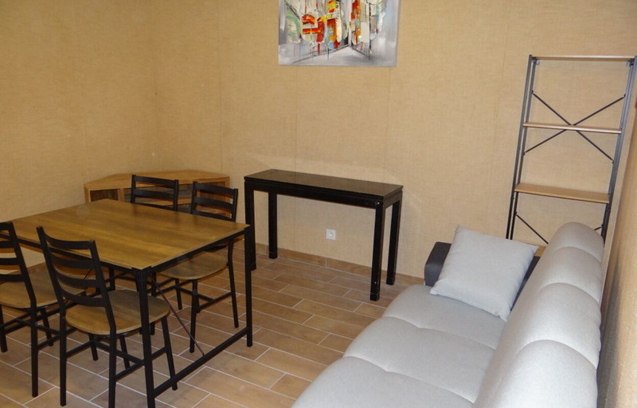 appartement 2 pièces 55 m2 à louer à Rochefort (17300)