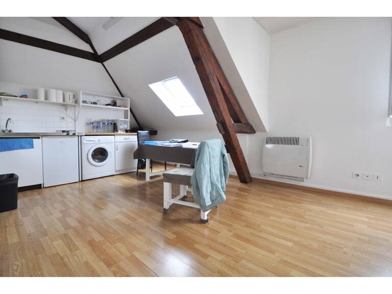 Studio lumineux proche centre de Sainte-Savine — photo 1