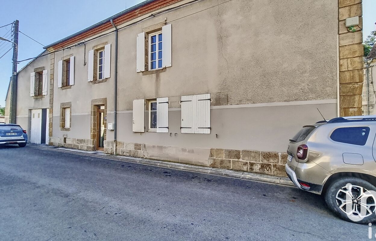 immeuble  pièces 157 m2 à vendre à Bourbon-l'Archambault (03160)