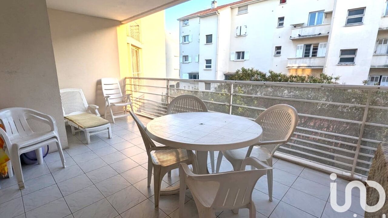 appartement 2 pièces 42 m2 à vendre à Fréjus (83600)