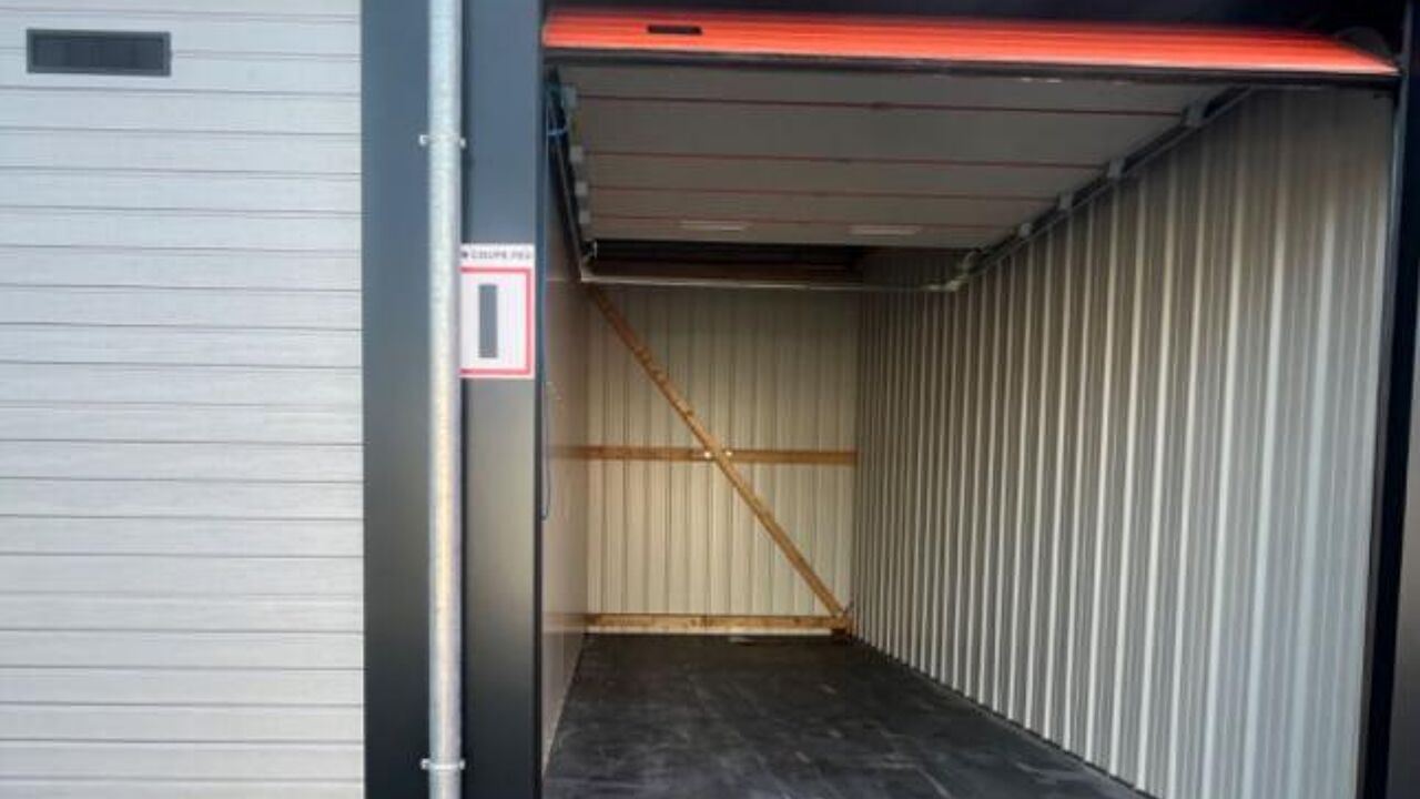 garage  pièces 28 m2 à louer à Montbéliard (25200)