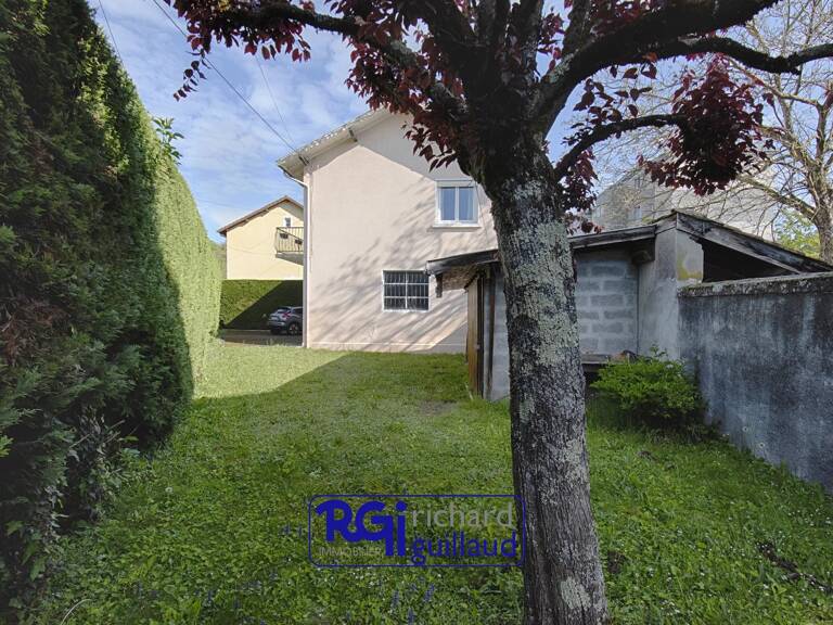 Maison de Ville avec GARAGE et Jardin — photo 1