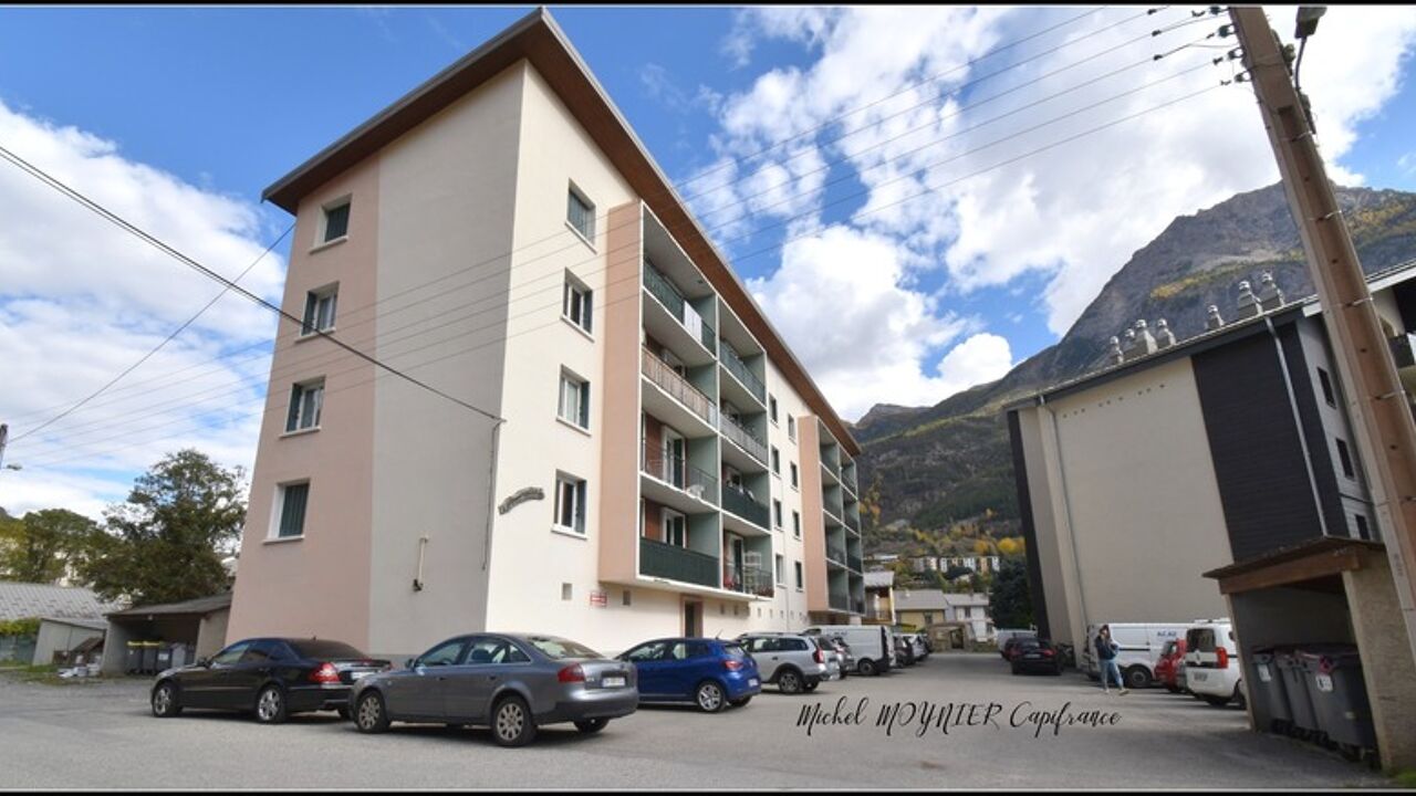 appartement 3 pièces 58 m2 à vendre à L'Argentière-la-Bessée (05120)