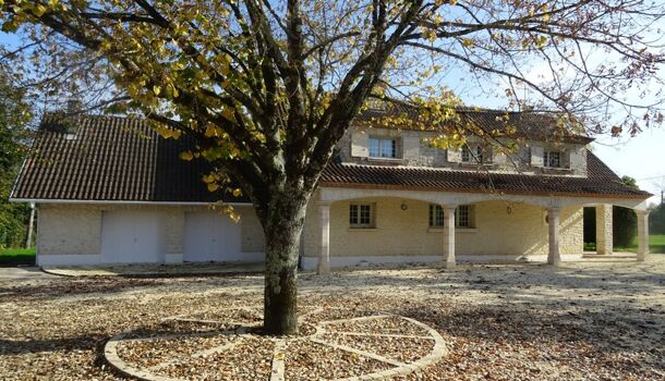 Villa / Maison 8 pièces  à vendre Roullet-Saint-Estèphe 16440