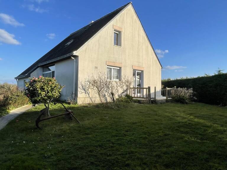 KERROCH - MAISON AVEC GRAND TERRAIN CONSTRUCTIBLE — photo 1