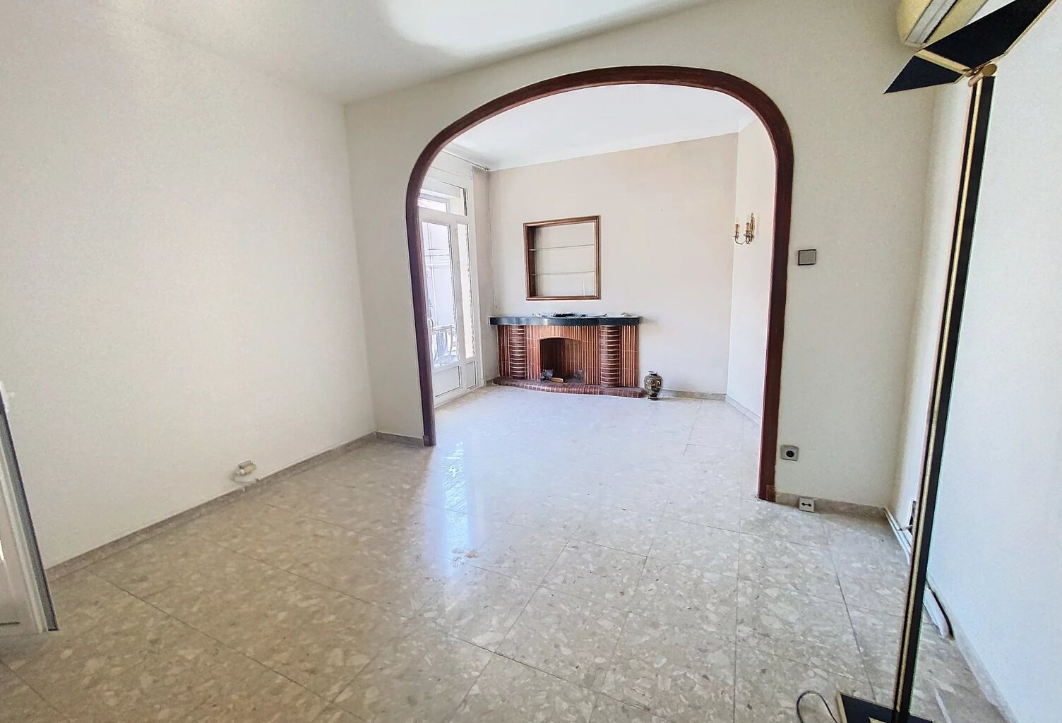 PERPIGNAN BOURAT MAISON DE VILLE AVEC GARAGE — photo 1