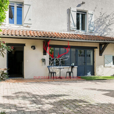 Maison 7 pièces 220 m²