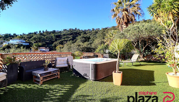 Villa / Maison 5 pièces  à vendre Hyères 83400