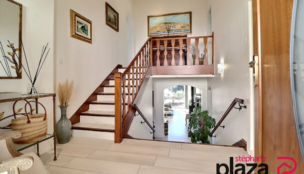 Villa / Maison 5 pièces  à vendre Hyères 83400