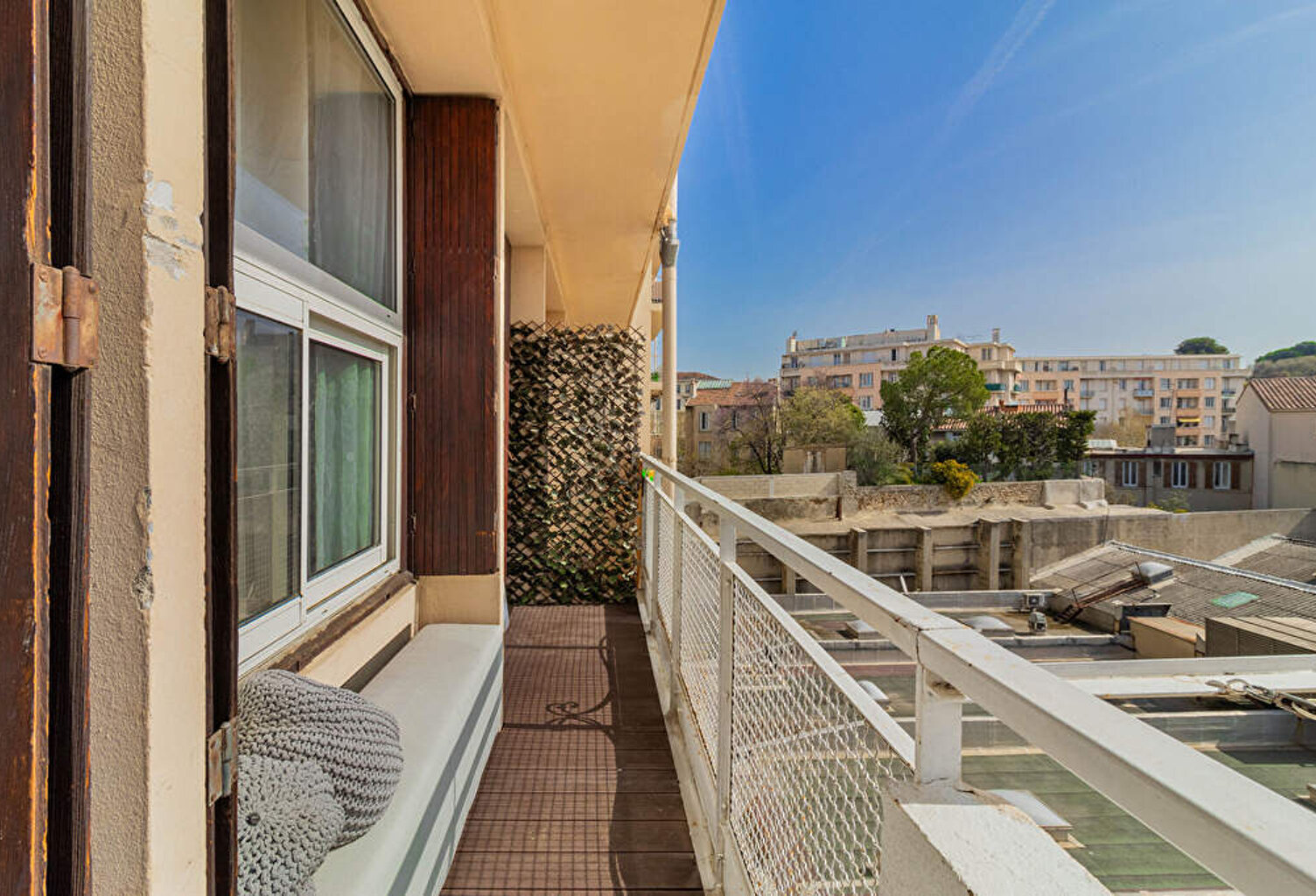 SUBLIME APPARTEMENT T4 MARSEILLE 78 m2 + BALCON + LOGGIA+ CAVE + PARKING (SUS) — photo 1