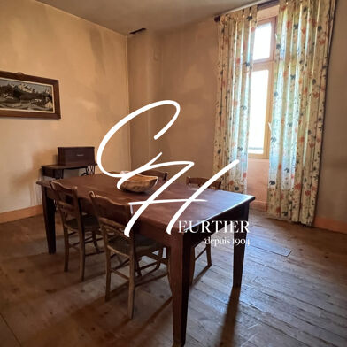 Maison 6 pièces 330000 €