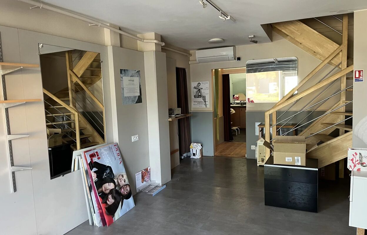 immeuble  pièces 170 m2 à vendre à Montélimar (26200)