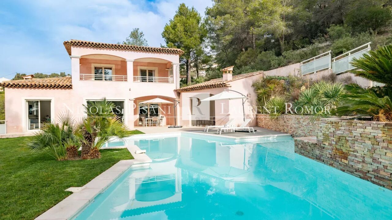 maison 7 pièces 174 m2 à vendre à Saint-Martin-du-Var (06670)