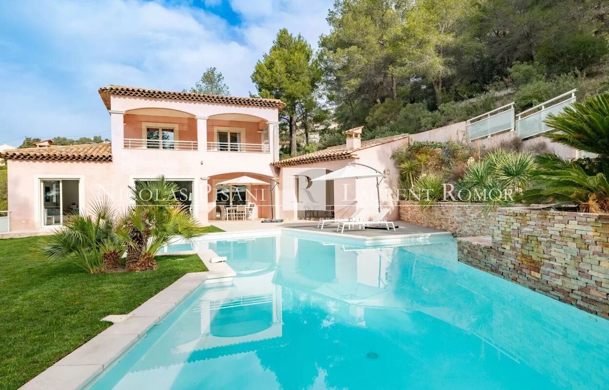 maison 7 pièces 174 m2 à vendre à Saint-Martin-du-Var (06670)