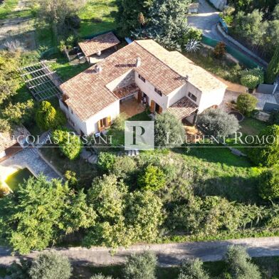 Maison 8 pièces 1365000 €