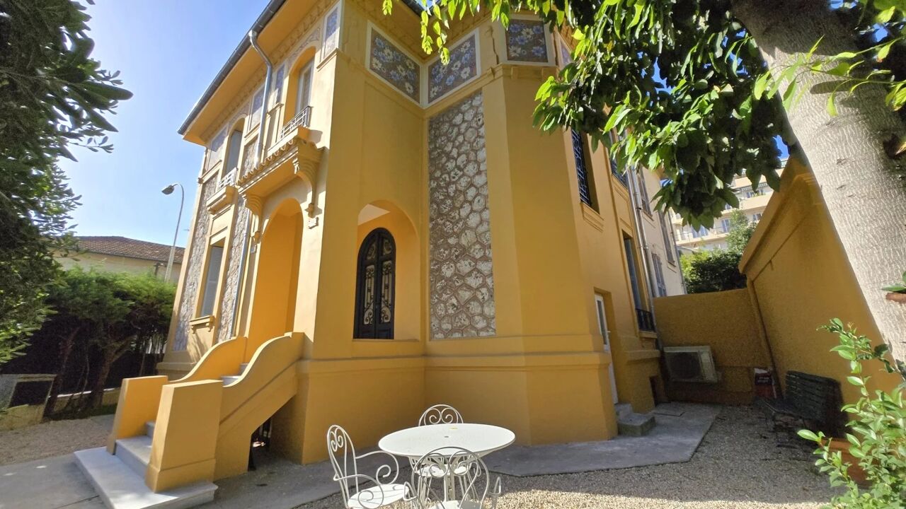 appartement 6 pièces 155 m2 à vendre à Nice (06100)