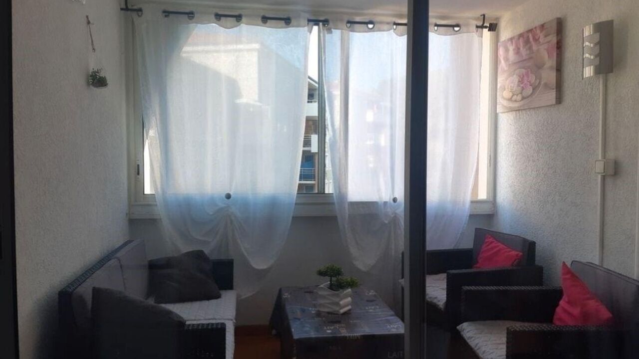 appartement 2 pièces 28 m2 à vendre à Sète (34200)