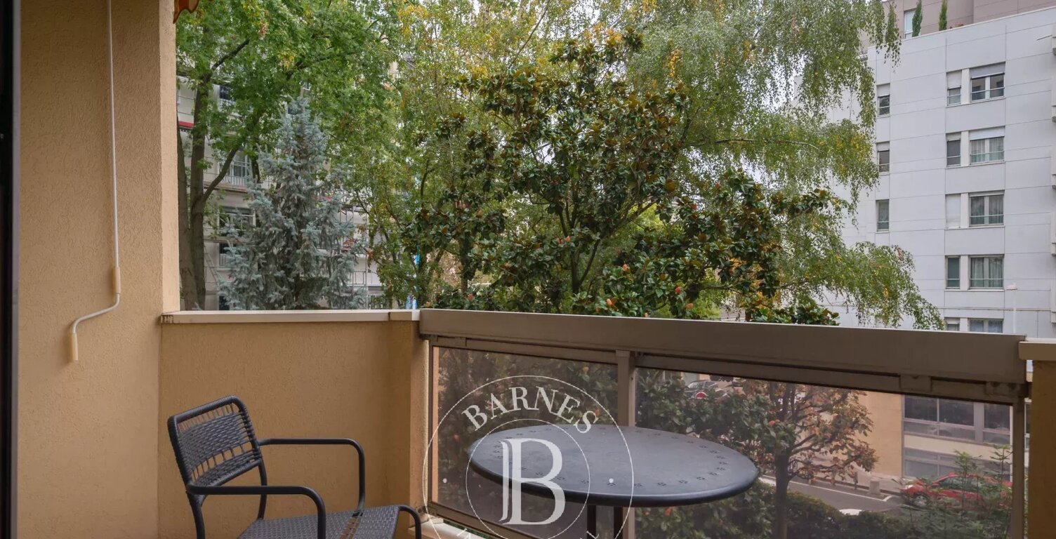 Lyon 6 - Vauban - Appartement de 24,45 m² - Studio - Balcon — photo 1