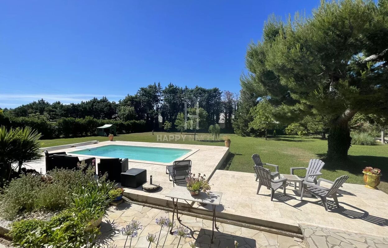 maison 7 pièces 218 m2 à vendre à Mouriès (13890)