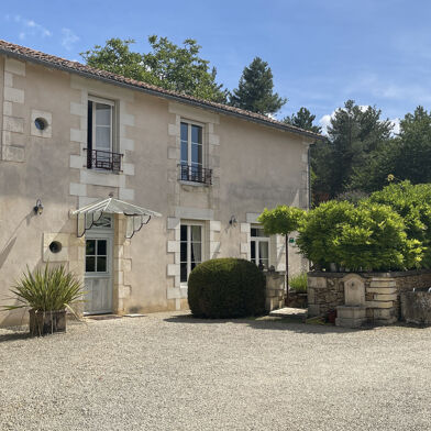 Maison 7 pièces 250 m²