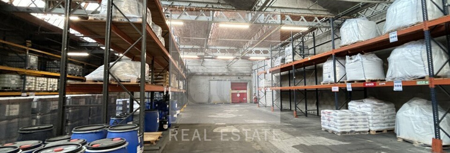 Commerce  2128 m² à louer à Villefranche-sur-Saône (69400)