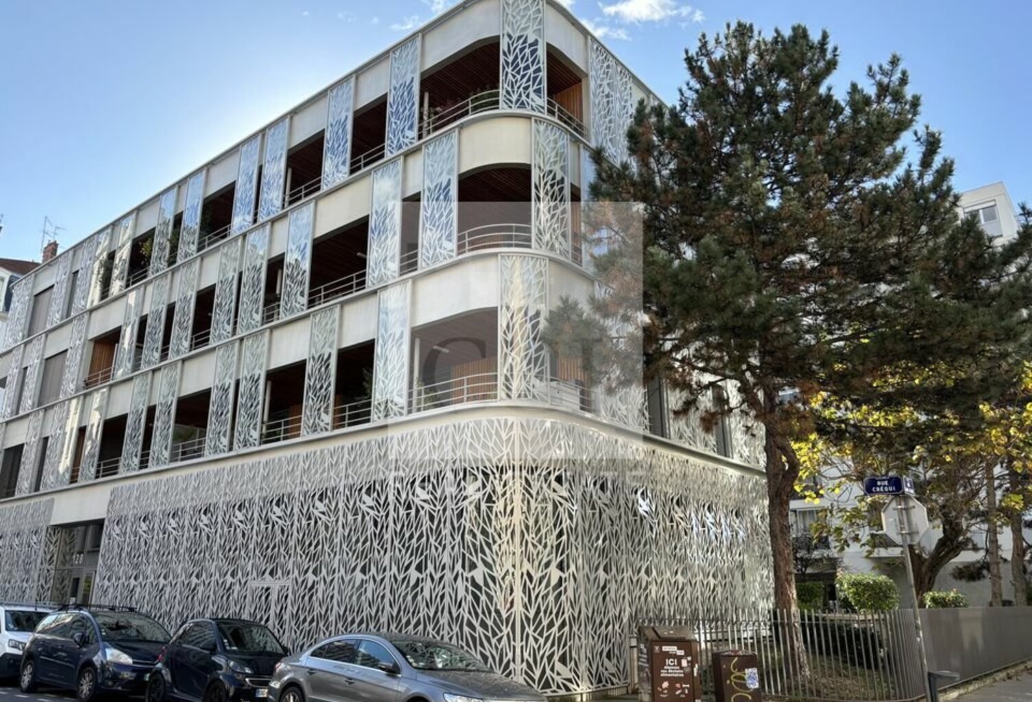 BUREAUX à LOUER — photo 1
