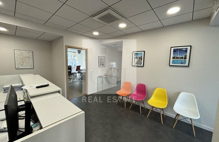 BUREAUX à LOUER — photo 5