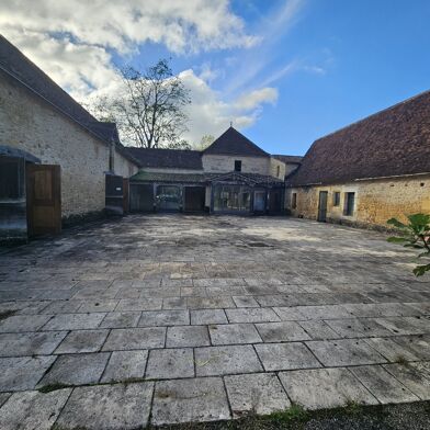 Maison 52 pièces 2135 m²