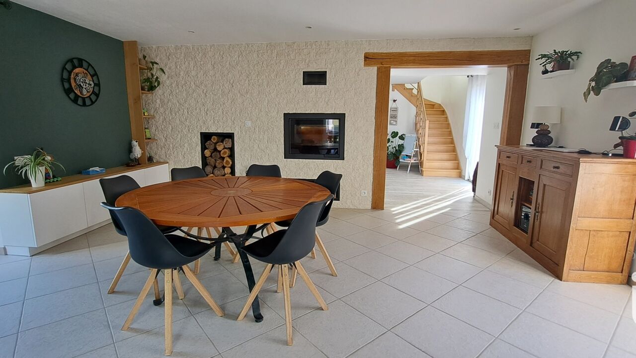 maison 7 pièces 160 m2 à vendre à Noyal (22400)