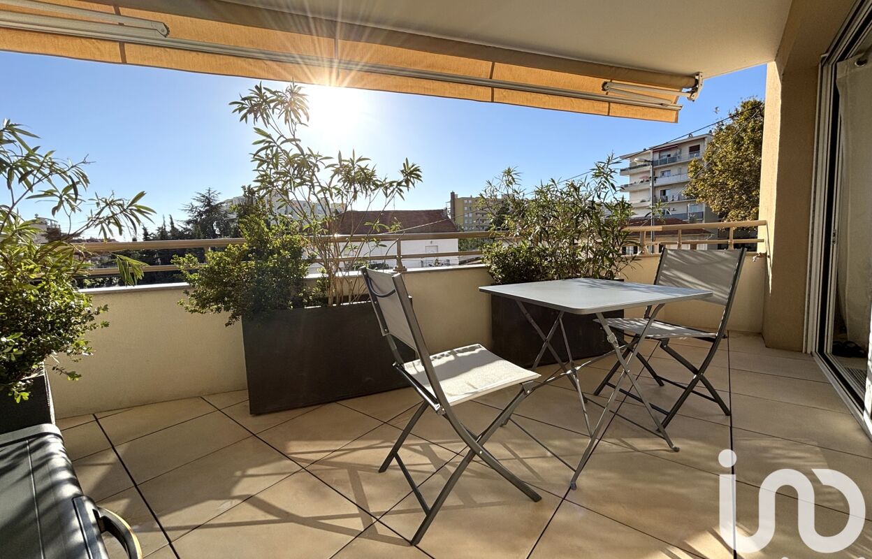 appartement 3 pièces 74 m2 à vendre à Fréjus (83600)