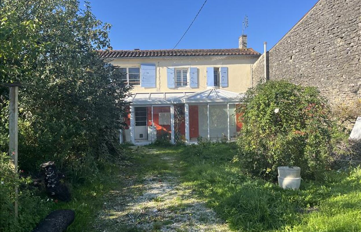 maison 4 pièces 120 m2 à vendre à La Jarrie-Audouin (17330)