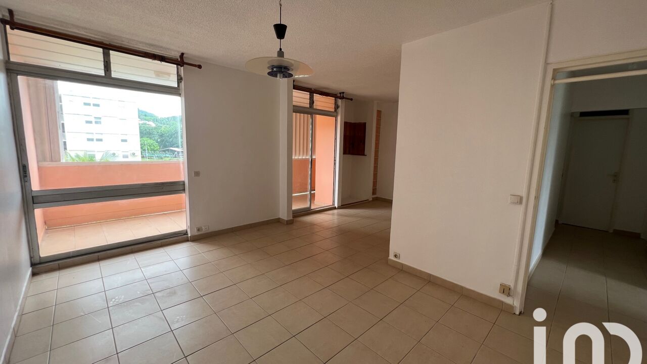 appartement 6 pièces 69 m2 à vendre à Basse-Terre (97100)