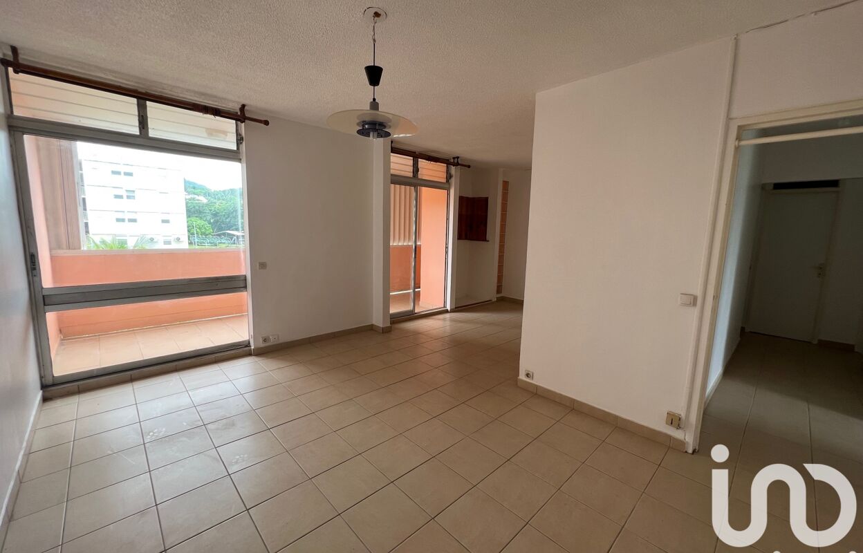 appartement 6 pièces 69 m2 à vendre à Basse-Terre (97100)