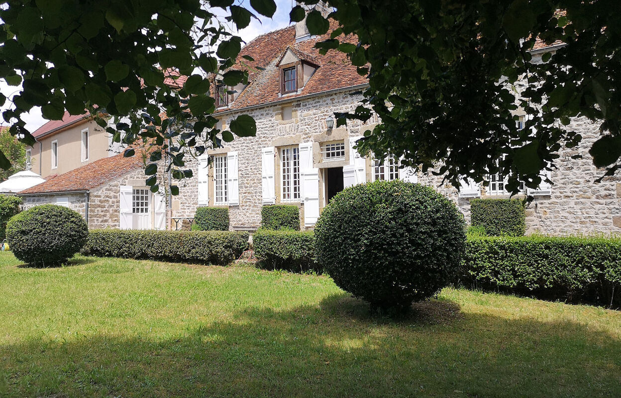 maison 9 pièces 255 m2 à vendre à Beaune (21200)