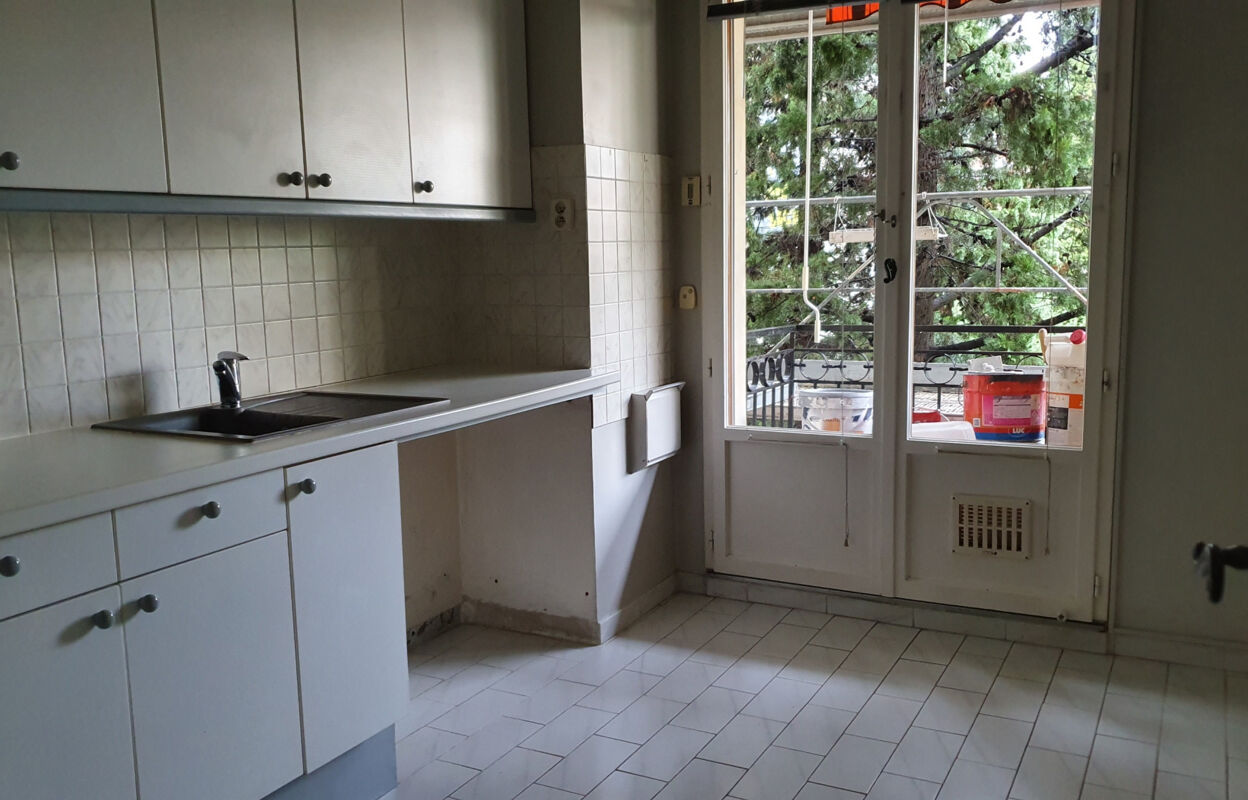 appartement 2 pièces 47 m2 à louer à Nîmes (30000)