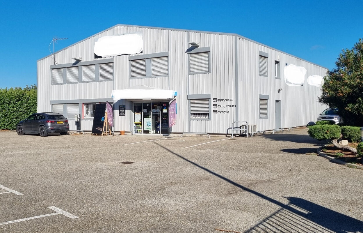 local industriel  pièces 665 m2 à vendre à Avignon (84000)