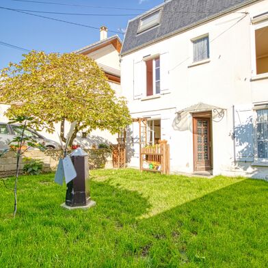 Maison 7 pièces 147 m²