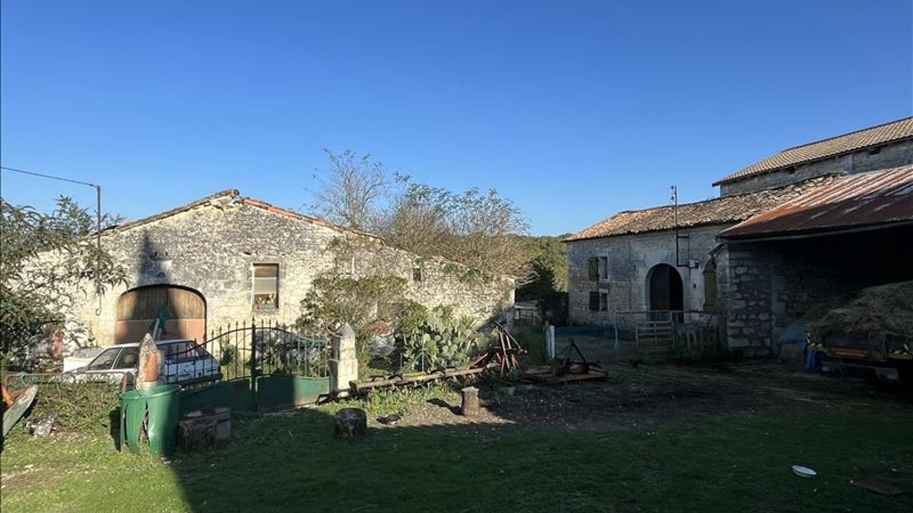 maison 3 pièces 390 m2 à vendre à Vœuil-Et-Giget (16400)