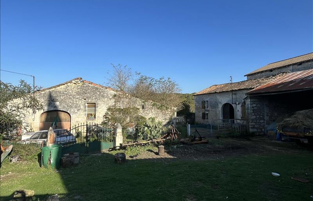 maison 3 pièces 390 m2 à vendre à Vœuil-Et-Giget (16400)