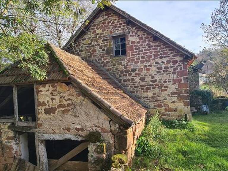 Maison en pierre de 1 pièces principales — photo 1