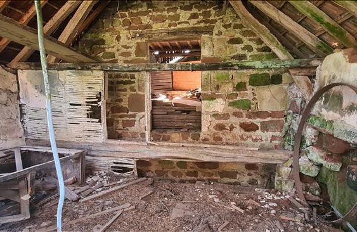 Maison en pierre de 1 pièces principales — photo 2