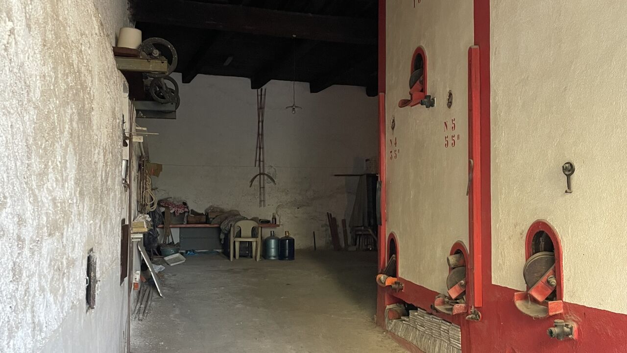 garage  pièces 170 m2 à vendre à Peyriac-Minervois (11160)