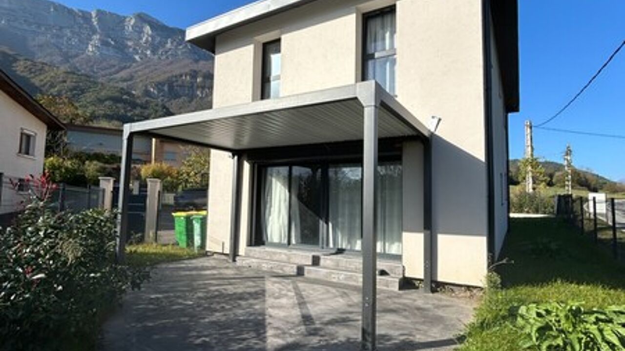 maison 4 pièces 115 m2 à vendre à Claix (38640)