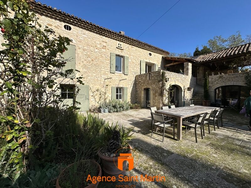Villa / Maison 10 pièces  à vendre Montélimar 26200