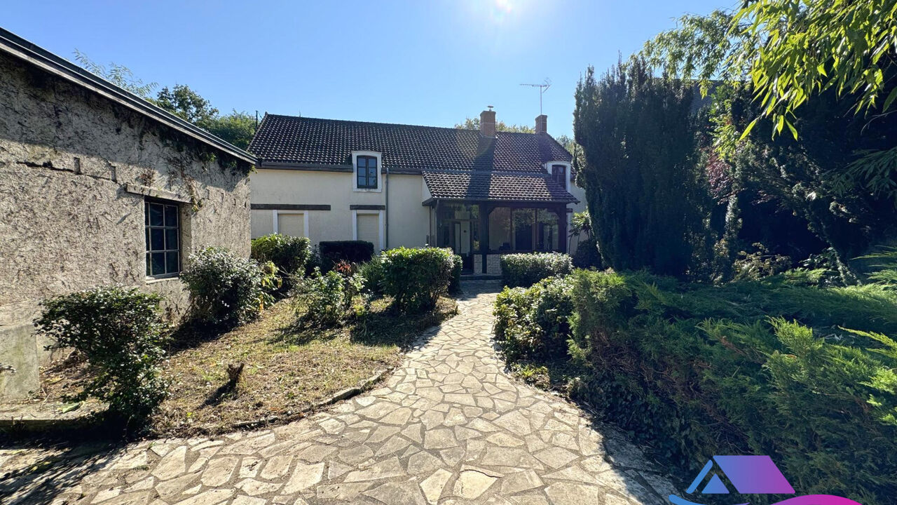 maison 4 pièces 180 m2 à vendre à Lignières (18160)